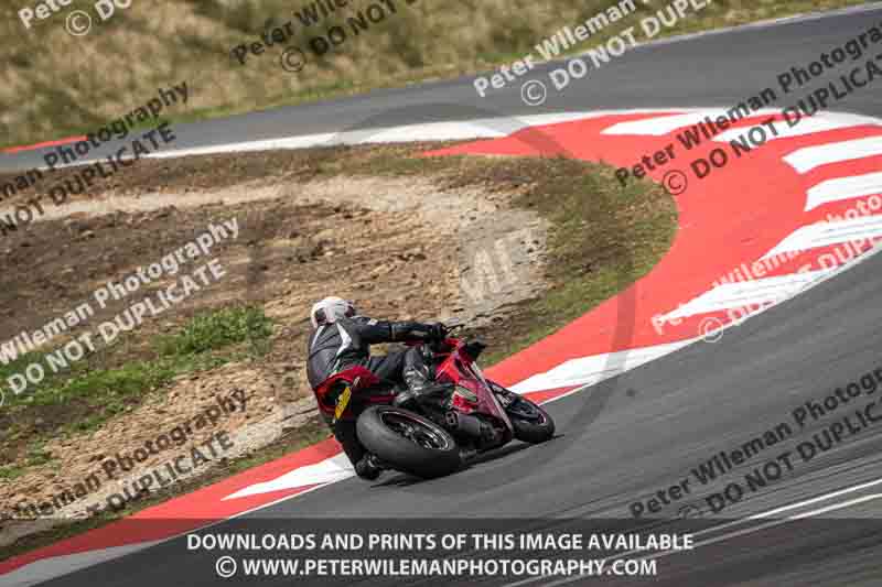 cadwell no limits trackday;cadwell park;cadwell park photographs;cadwell trackday photographs;enduro digital images;event digital images;eventdigitalimages;navarra;no limits trackdays;peter wileman photography;racing digital images;trackday digital images;trackday photos